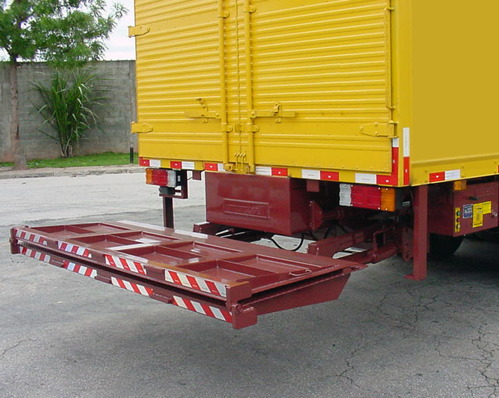 Plataformas Elevatórias de Carga Veicular MKS 2200PRE